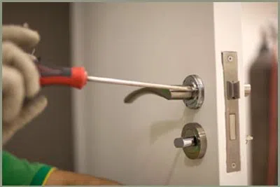 Locksmith Solution Services Pittsburgh, PA 412-387-9473 - 68-44-8