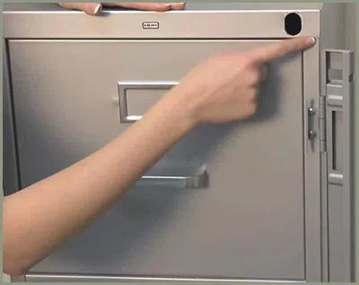 Locksmith Solution Services Pittsburgh, PA 412-387-9473 Locksmith Solution Services Pittsburgh, PA 412-387-9473 - 68-44-9